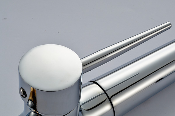 Modern ROVATE Single Lever Kitchen Faucet , Chrome Kitchen Faucet Polished Surface