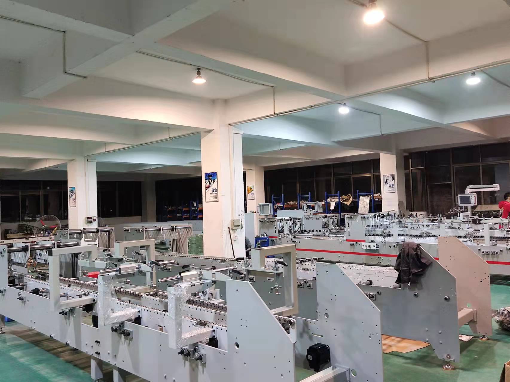 Easy to Operate Chemical Cold Glue Application System for Paper Pasting Machine