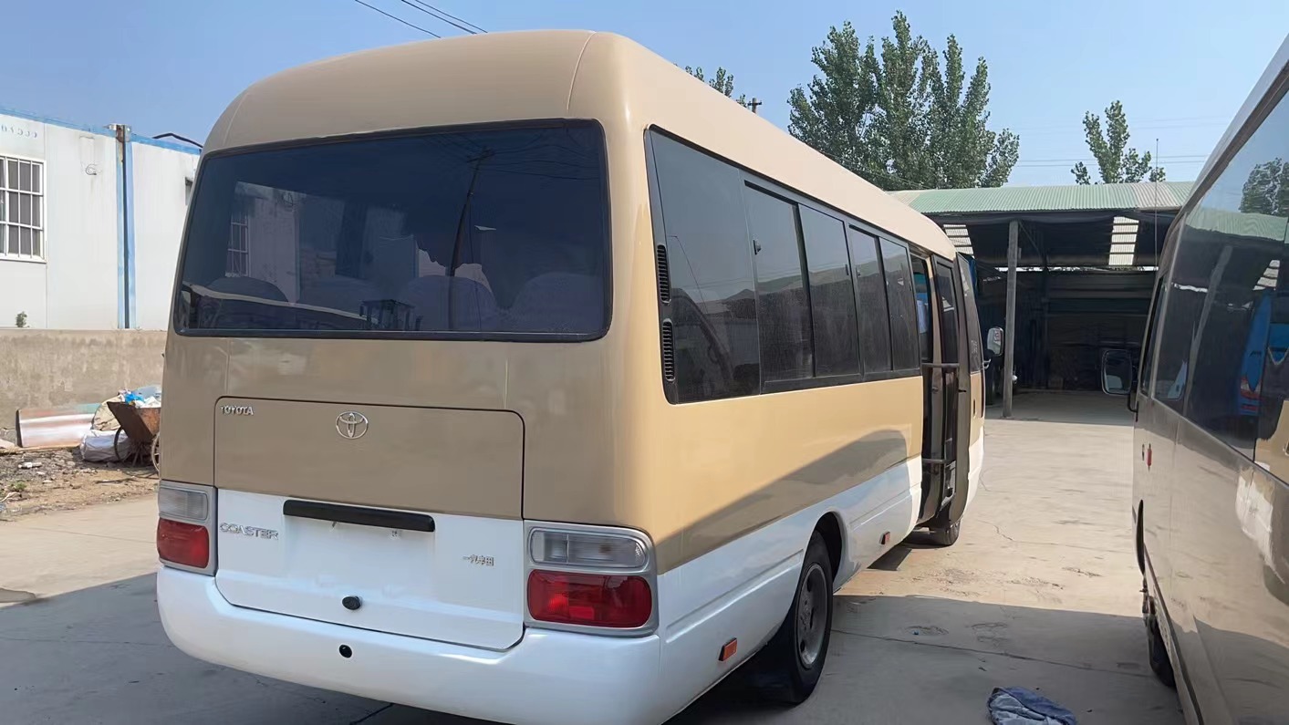 Used and Second hand 26 seats 29 seats Bus Coaster Buses with Emission Euro 3 Optional