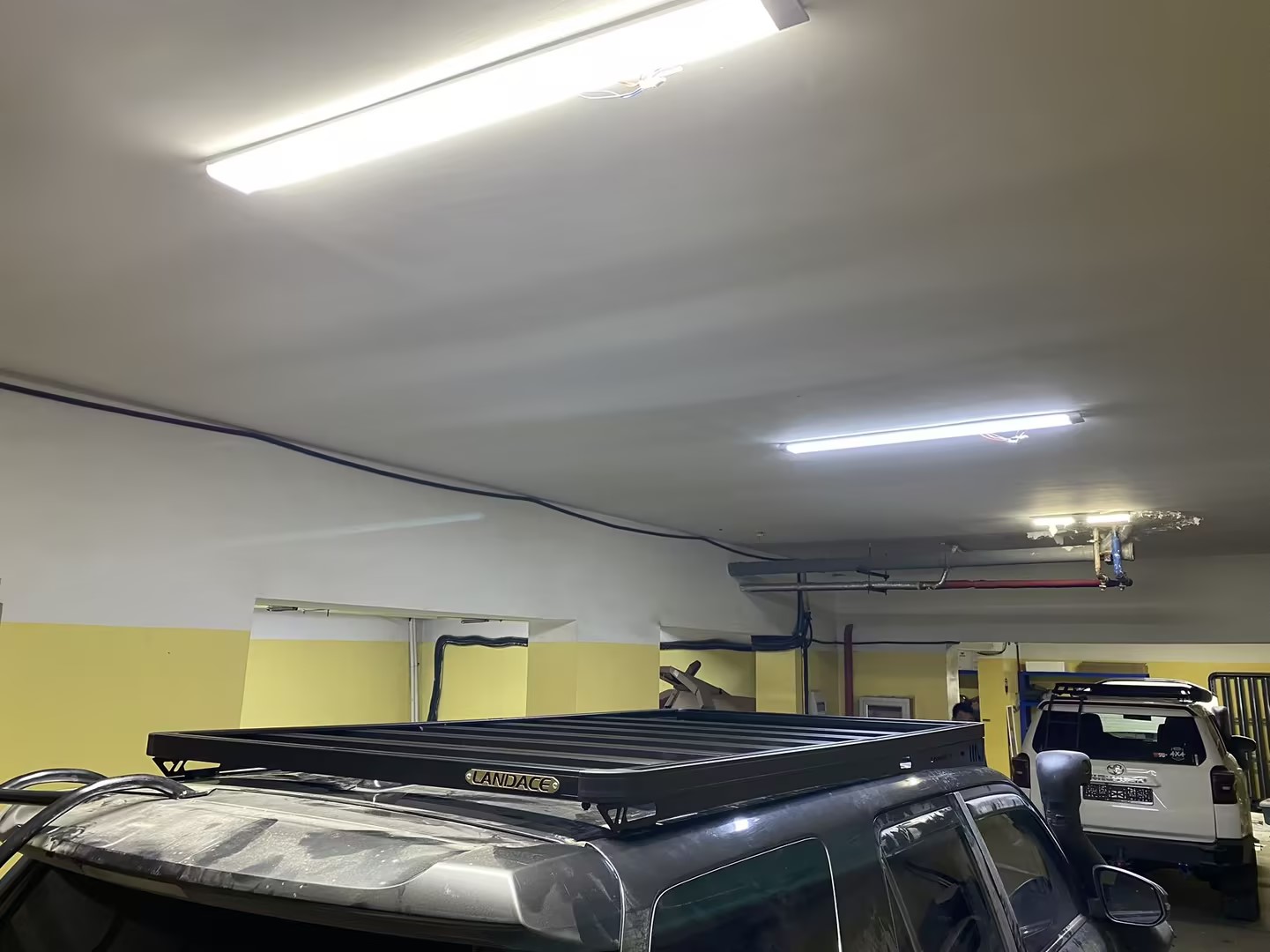 T-Slot Horizontal Slats Car Roof Racks with Powder Coating Tray Style Rack