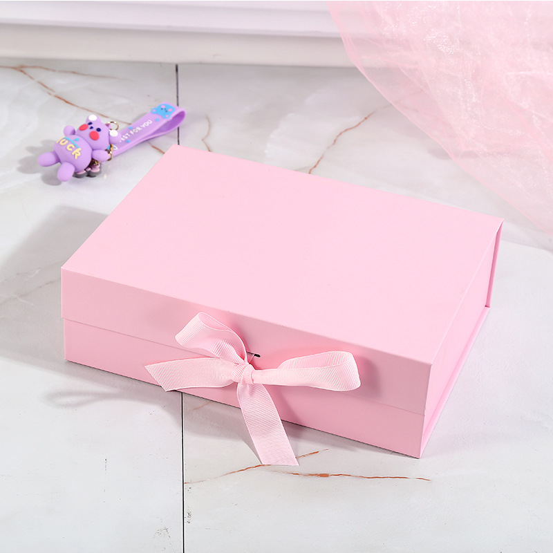 Luxury Rigid Folding Cardboard Treat Boxes Gift Custom Printed Embossing