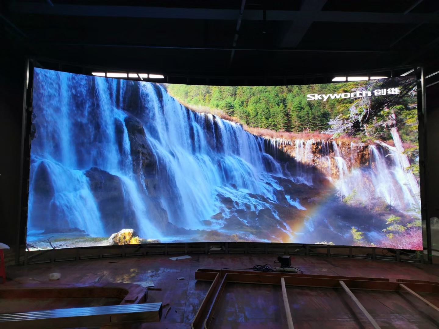 High Brightness, High Definition Outdoor Full Color SMD LED Display Slim Cabinet