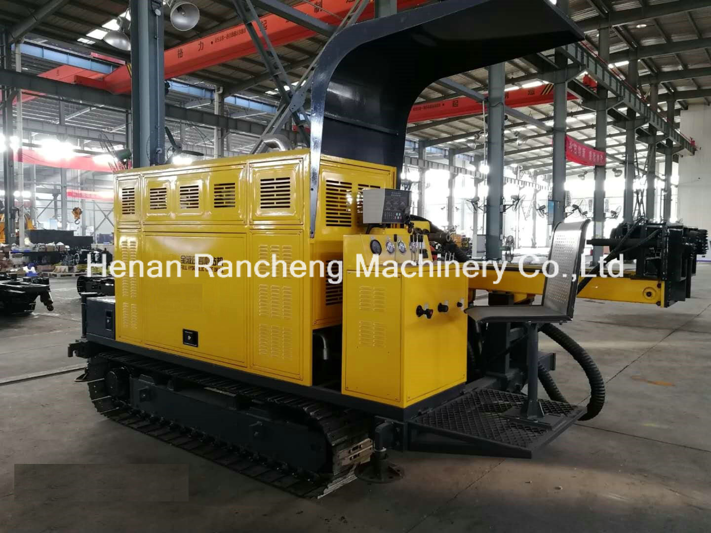 Advanced Hydraulic Crawler Core Drilling Rig Powered By 74KW Cummins