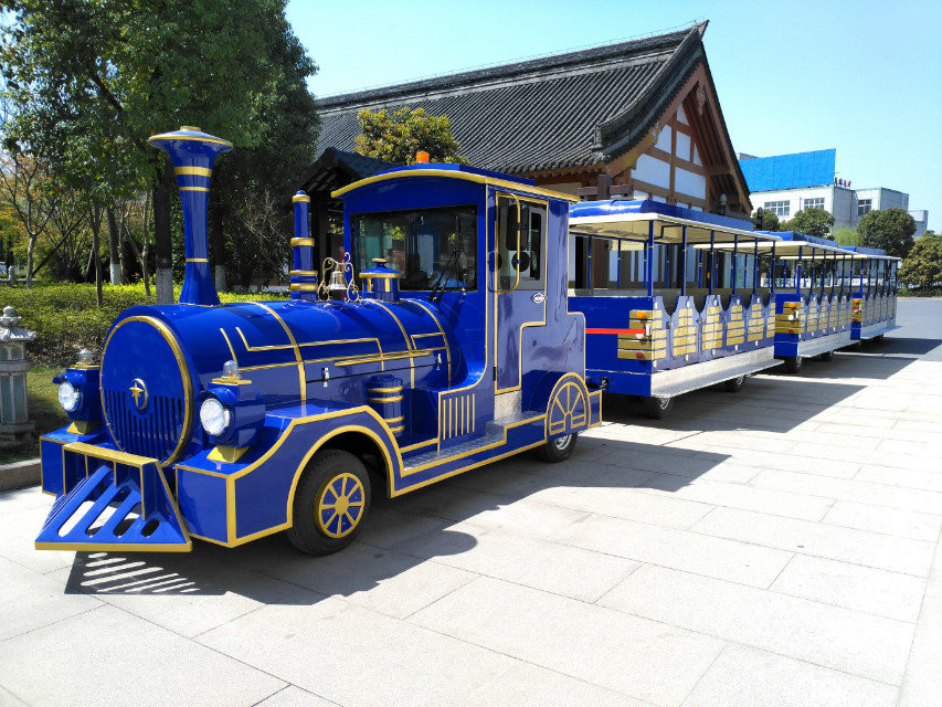 Regent Style Mini Electric Trackless Train With 42 Seats DC Motor Fashion Design