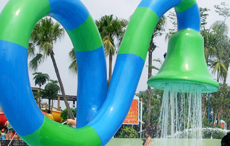 Outdoor Spray Park Equpment Fiberglass Shower For Water Games / Customized Water Slide