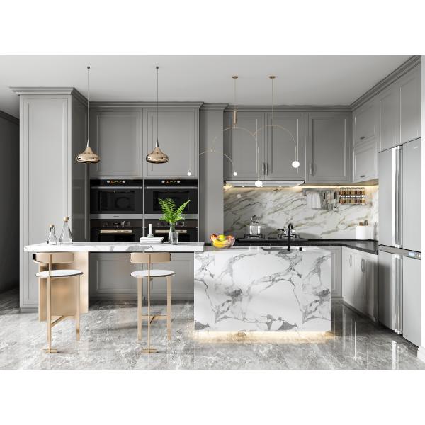 Classical Kitchen Cabinet with Quartz Countertop and Blum Hardware