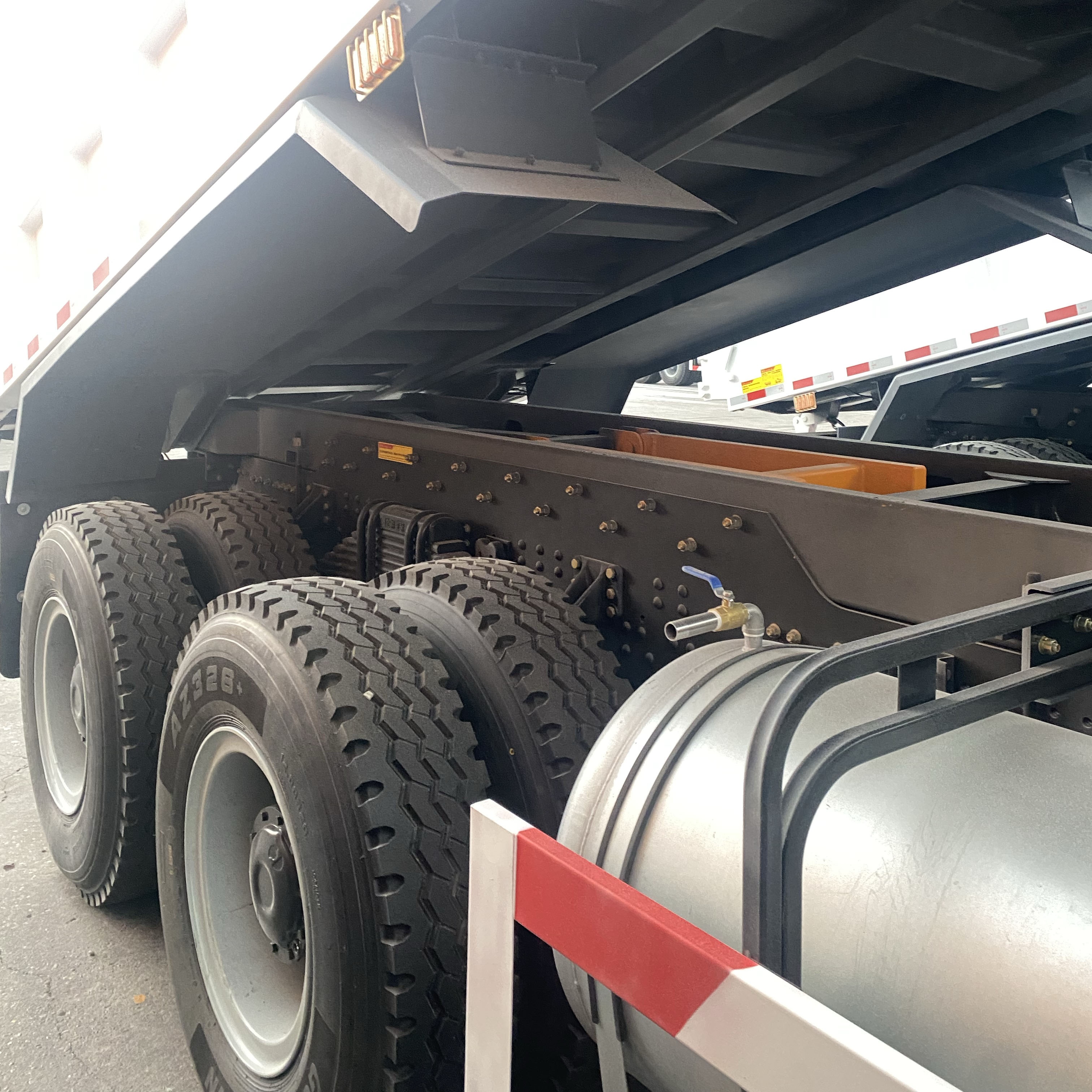 Manual Window Heavy Truck F3000 30 Ton 10 Wheeler Tipper Truck 380HP 6x4 Back Dumper