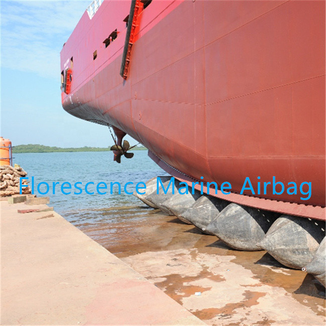 Wreck Salvage Boat Lift Air Bags , Boat Recovery Airbags Anti Wear Featuring