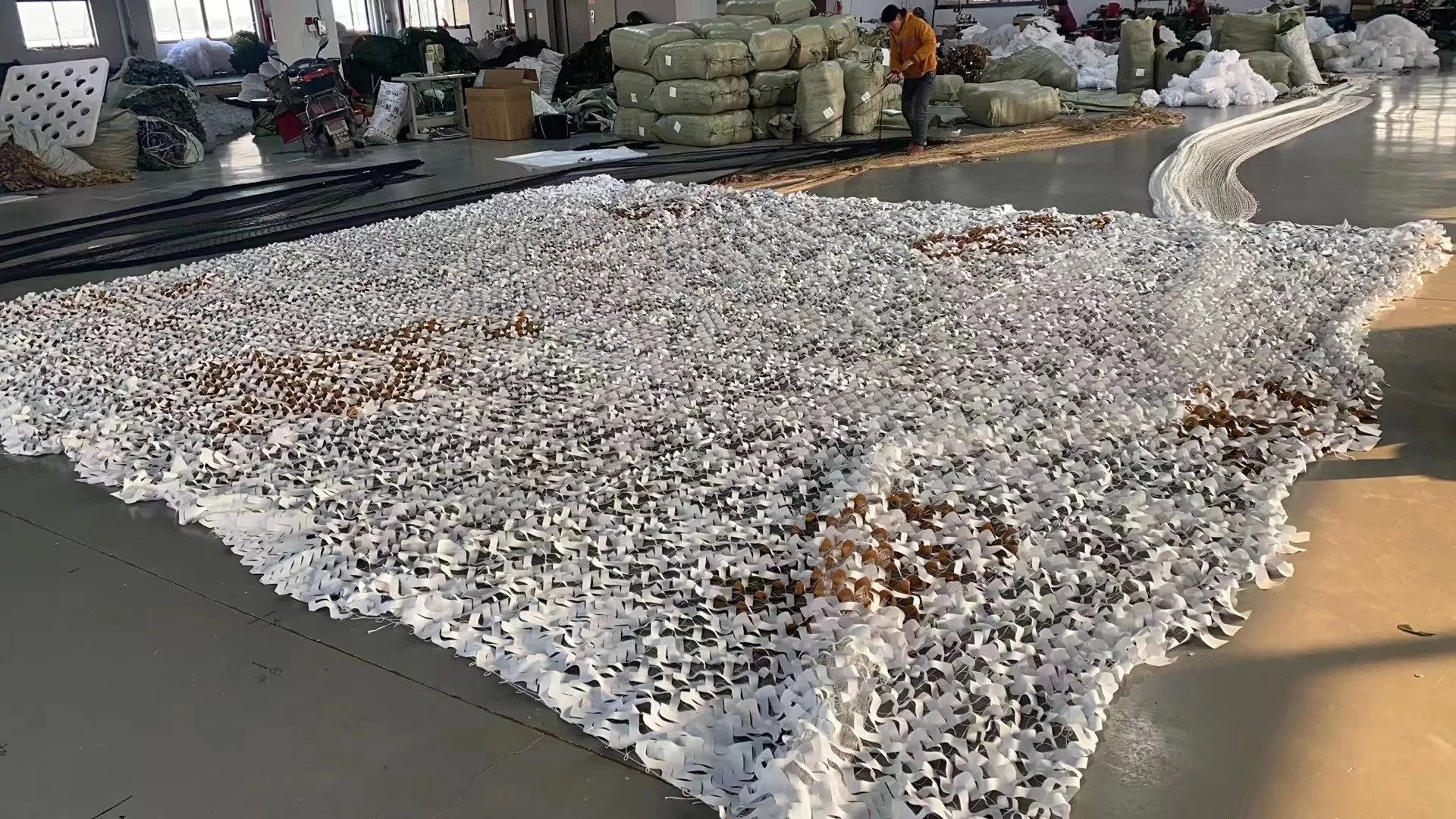 Factory Custom Ripstop Digital Outdoor Woodland Camouflage Netting Lightweight Durable Polyester Oxford Camo Shade Net