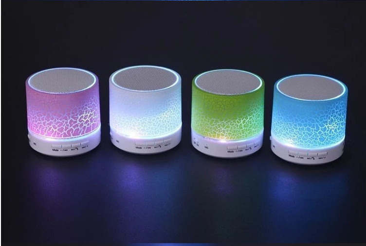 2018 trending products Mini Bluetooth portable gadgets ibastek Speaker with LED Light