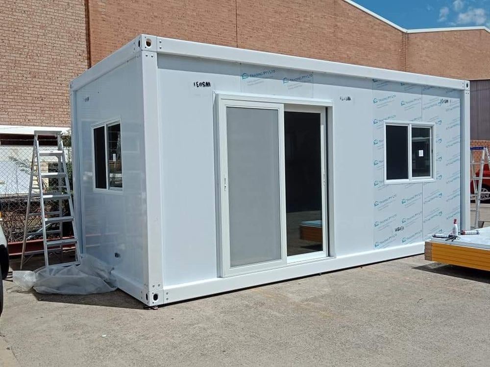 Contemporary Modular Foldable Container House Insulated Sandwich Panel