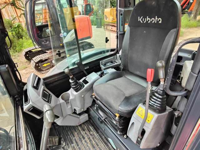 Kubota KX165 Excavator Cab