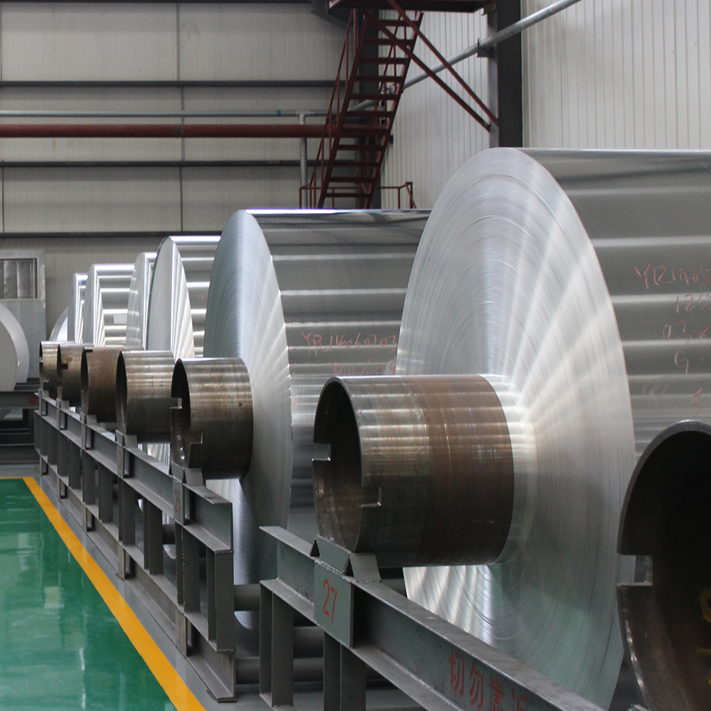 Customized Width 8011 Food Grade Household Recyclable Aluminium Foil for Kitchen