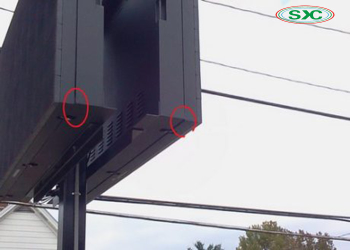 Carbon Fiber Advertising LED Screen IP65 Rated 8mm Pixel With Adjustable Brightness