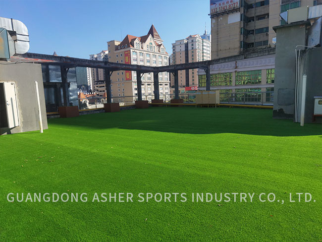 Interlocking Garden Artificial Grass Turf Green Soft PE Material