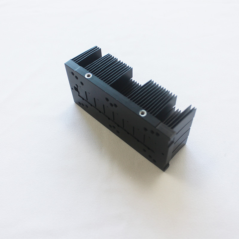 Anodizing Black Bonded Straight Fin Heat Sink Al6063 High Density ISO9001