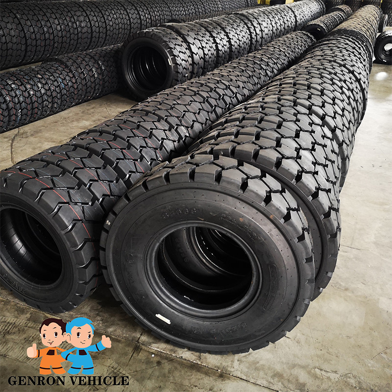 20 Plyrating Wheels Tubeless Tire 1750mm Coverall Diameter Engineering Tires 23.5-25