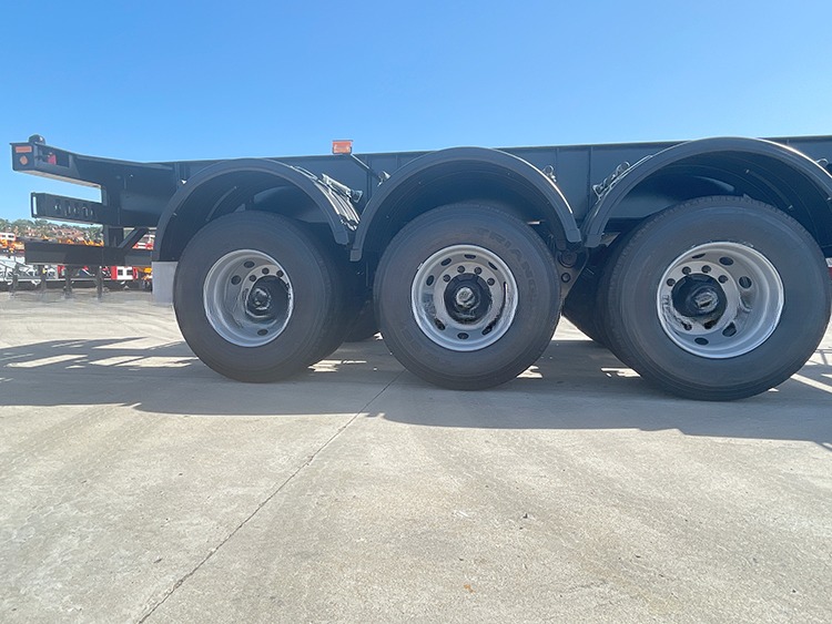 Truck Trailer 40ft Steel Shipping Container Semi Trailer 3 Axles Skeleton Frame Transportation Chassis for Cargo Loading