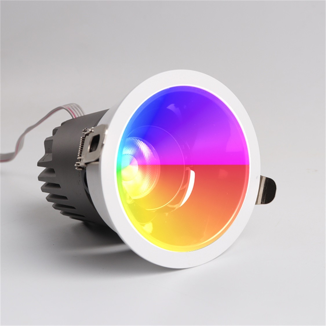Modern Design LED Track Lights for Christmas Intelligent Installation and Dimmer Support