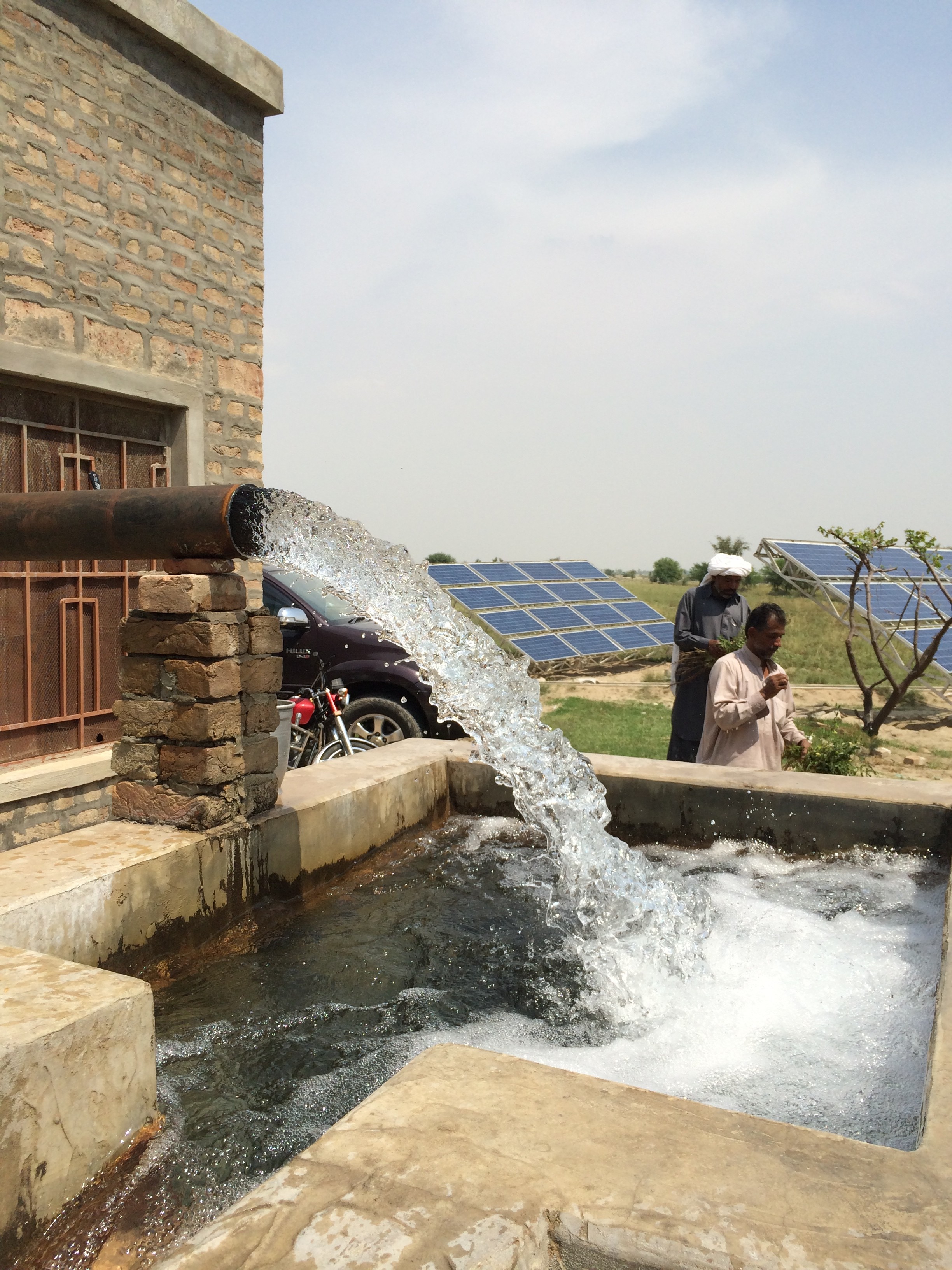 15HP/11kW Solar Powered Drip Irrigation System With Surface Water Pump