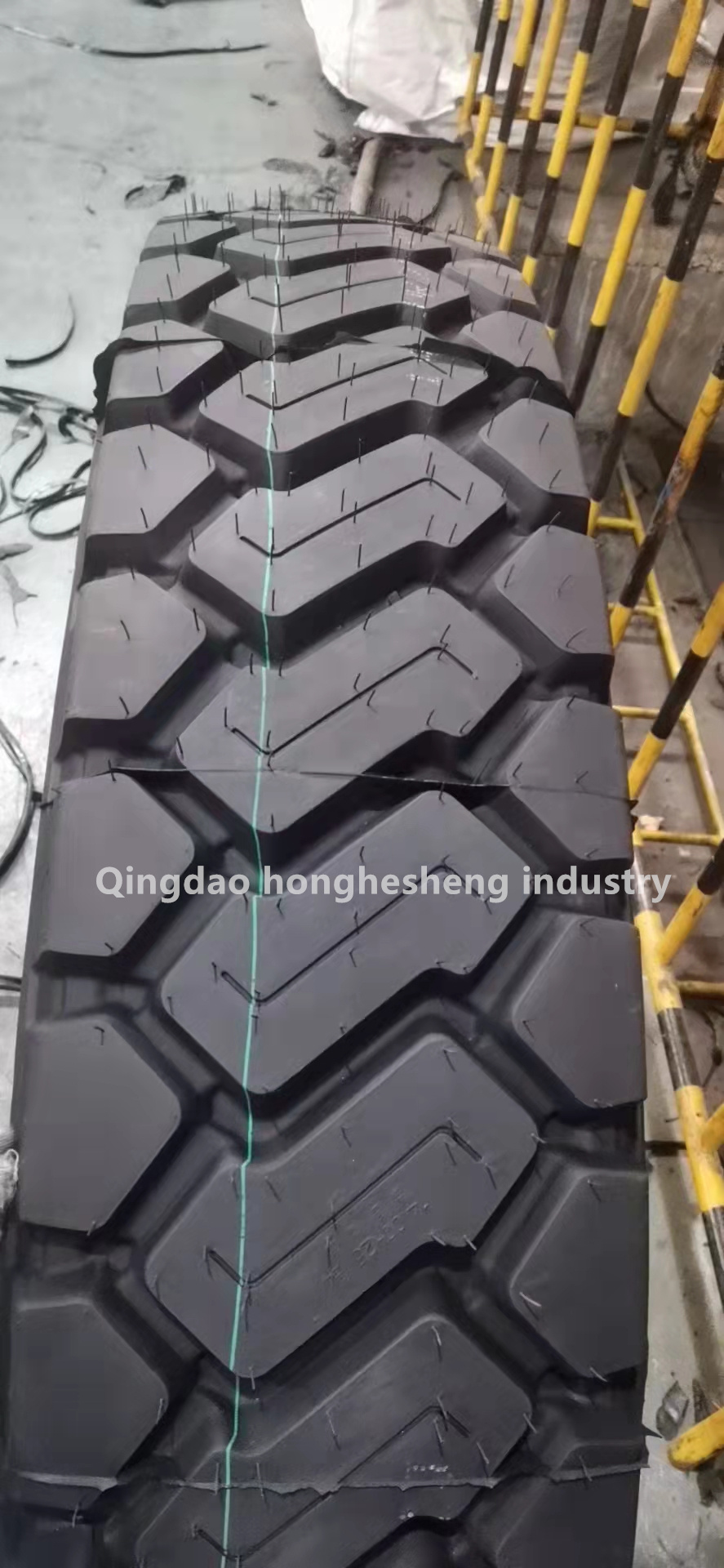 Tyre crown for tire retreading/ truck tire tread/OTR tire tread