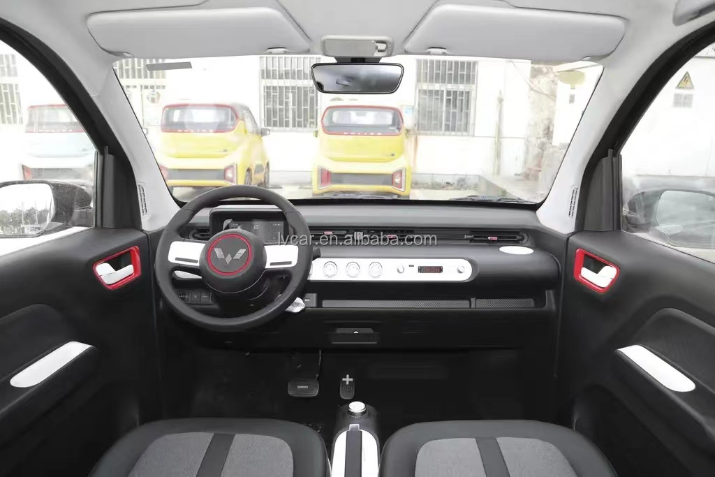 Left Steering Wuling Hongguang Mini Pure Electric Vehicle for Eco-Friendly Commuting