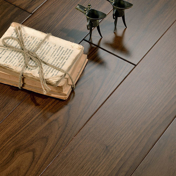 Eco Friendly Anti Aging Walnut Oak Maple Engineered Wood Flooring Customized