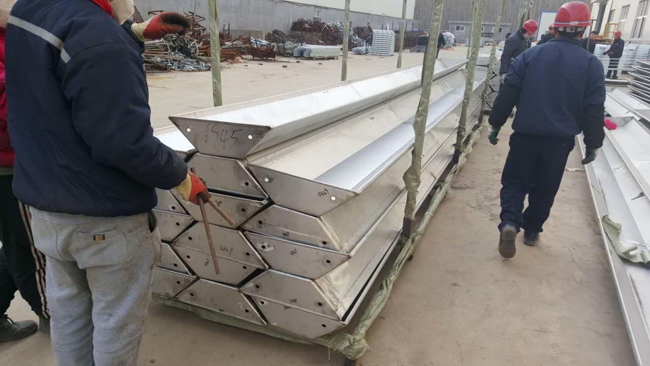 Customized Length Pig Self Feeder Stainless Steel Hog Feeders Easy To Clean
