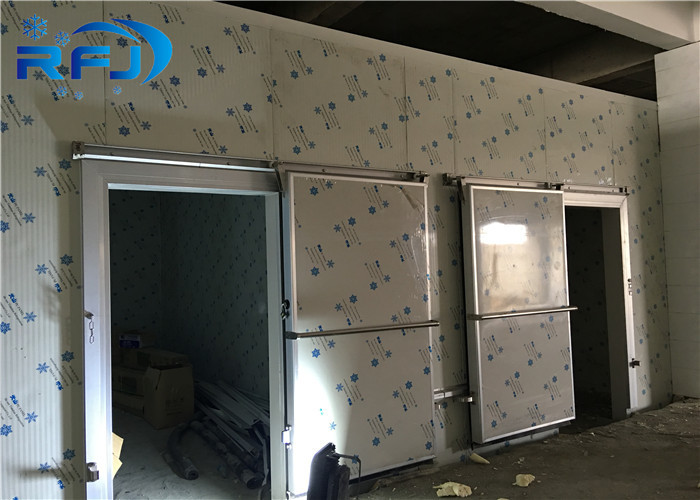Cold Storage Industrial Cold Room 30-45kg/m3 PU Foam Density Easy Installation