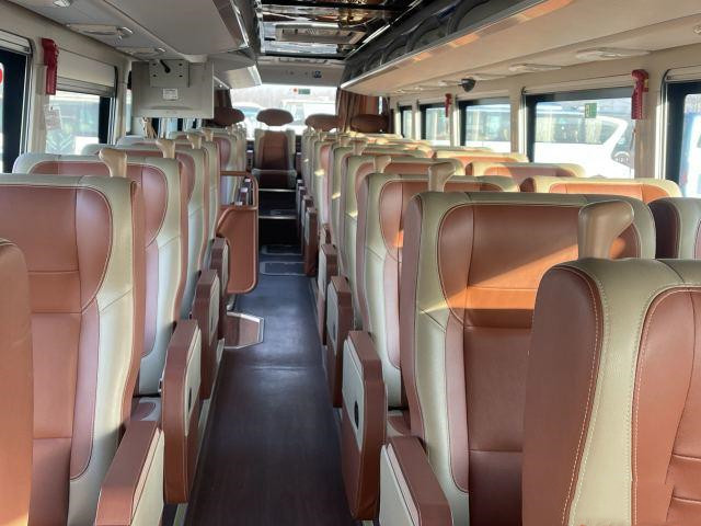 33 Seats Used Yutong Bus National Express Left Hand Drive City 3600mm