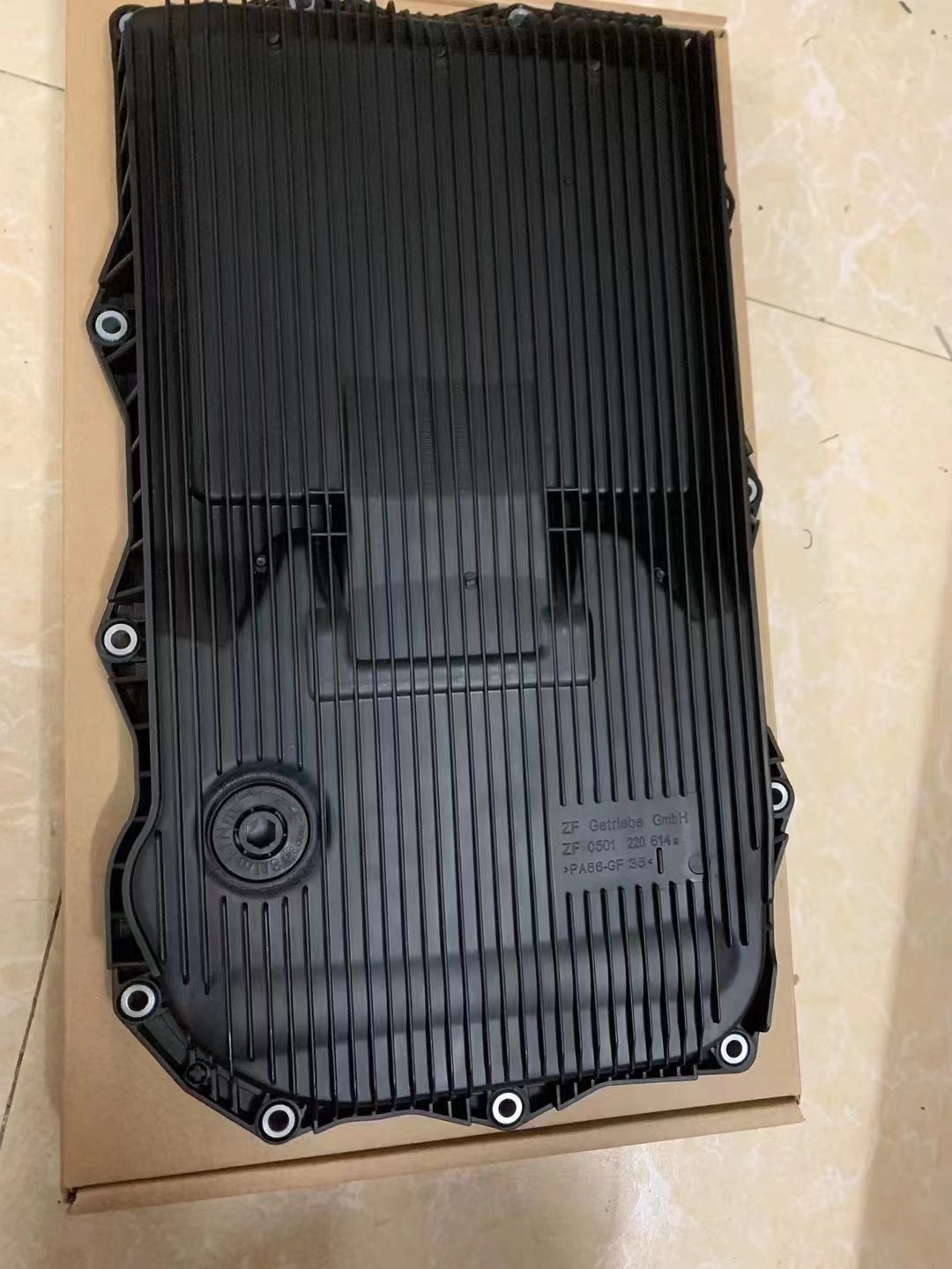 BMW 8 Speed Transmission Oil Pan OE 24117624192 24118612901 24117604960 Car Fitment BMW