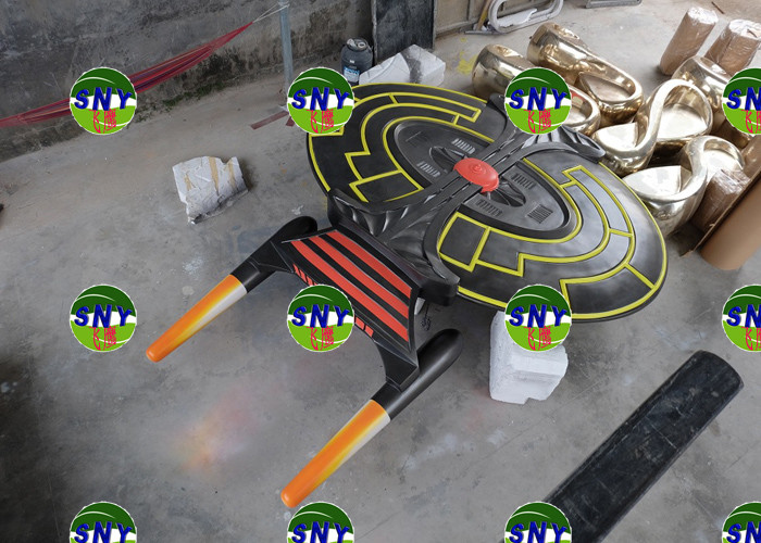 Hotel mall deco spaceship model same in cartoon movie fiberglass as in garden/ plaza/ Celebrating party