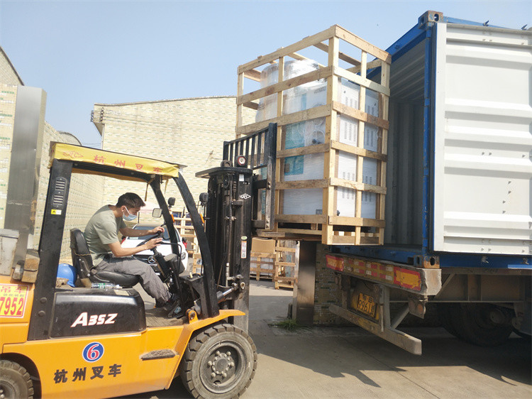 Stainless Steel Desiccant Dryers 4-40 Kw Power For Humid Plastic Resins