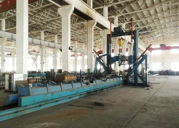 Heavy Duty Wind Energy Tower , Q420B Silver Wind Turbine Hydraulic Tower