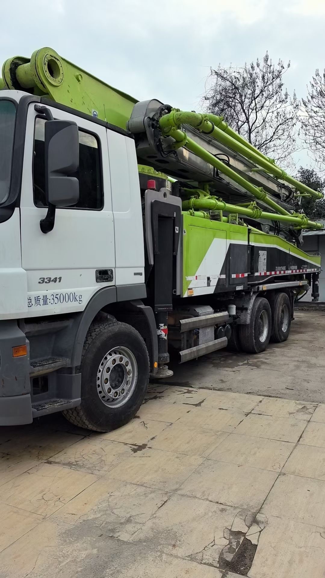 Three Bridge 52m 2019year Zoomlion Used Concrete Pump Truck For Heavy Duty And High Pressure Pumping