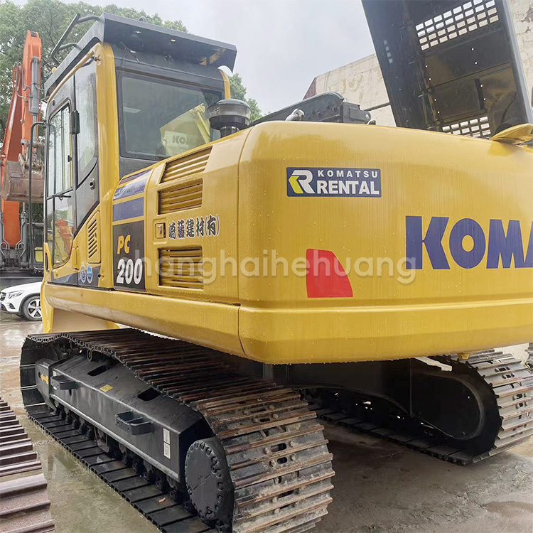 The excavation condition is good, the price is low, and the 20 ton durable PC Komatsu 200 second-hand excavator is used