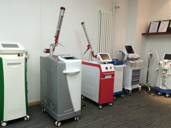 Factory direct sales New advanced q switch nd yag laser sapphire ruby laser tattoo removal machine