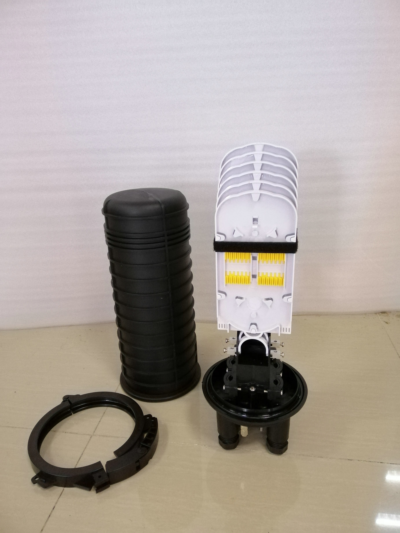 fiber optic joints 144 FO dome closure with one oval and 6 round ports