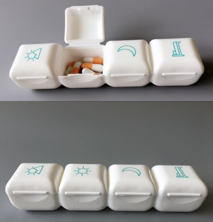 Premium clear plastic weekly pill holder one grid each day with pill splitter, one week 4case plastic pill container pil