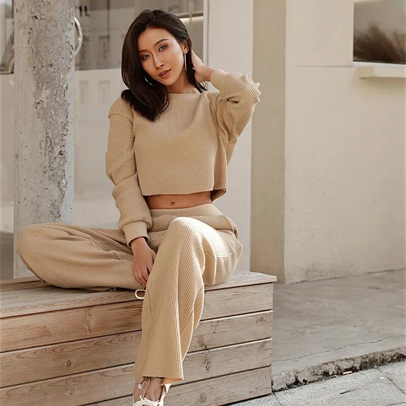 New Stylish Custom Logo Tracksuit Drop Shoulder Crop Tops Hoodies and Jogging Sweatsuit 2 Pieces Set Women Tracksuits for Women