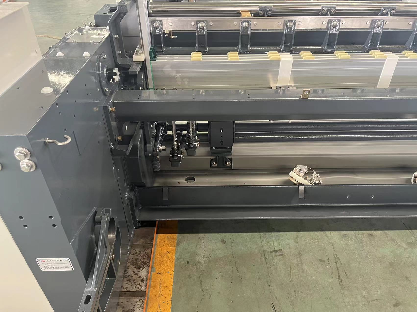 Water Jet Textile High Speed Weaving Machine for Home Textile Fabric Making with Cam/Dobby Shedding