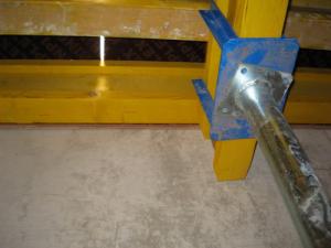 China Good quality galvanized four-way fork head for slab formwork construction on sale