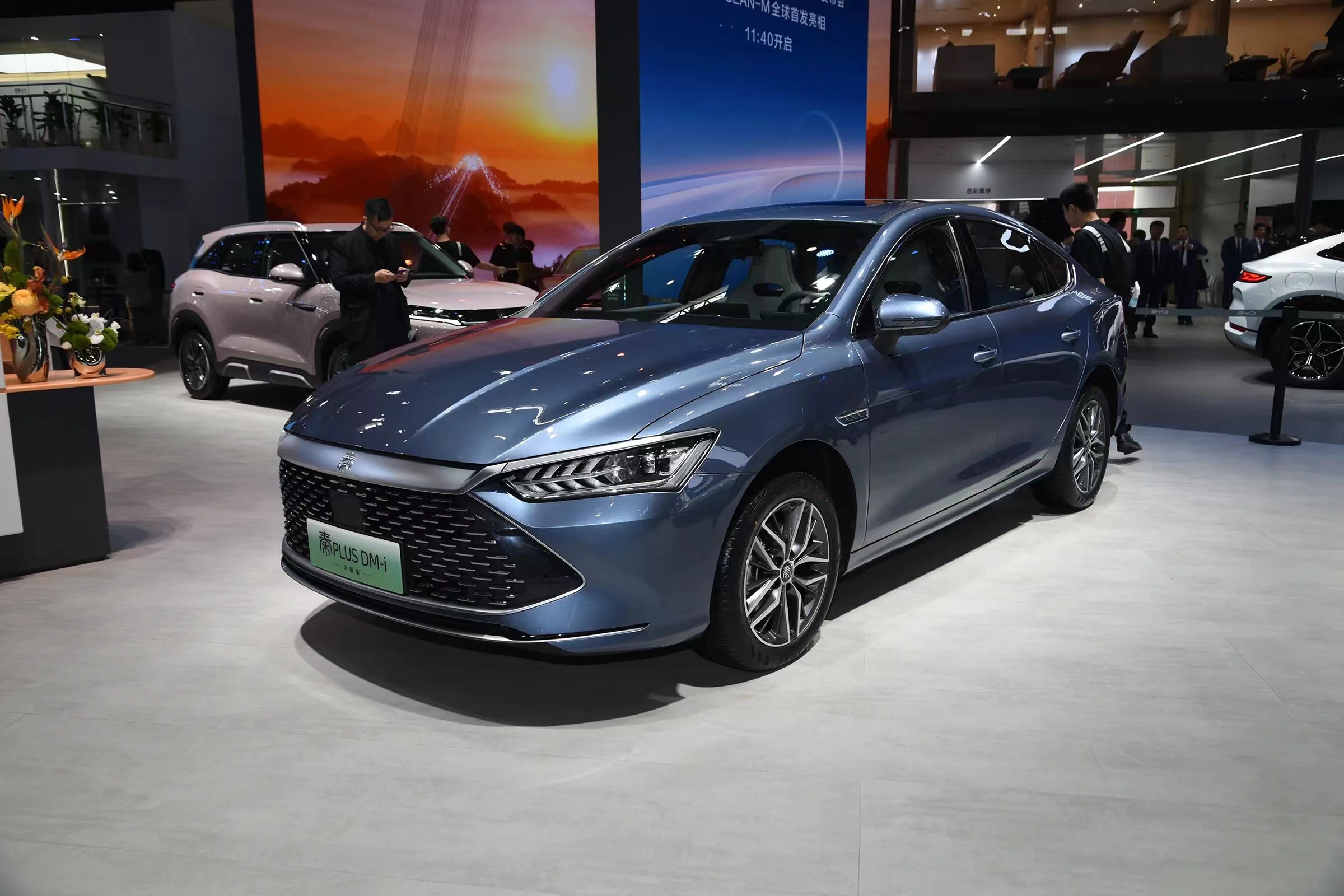 2024 BYD Qin Plus Dm-i 120km Hybrid Sedan low price electric car