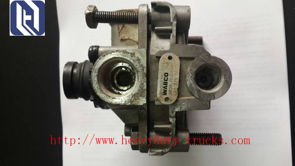 Original Factory Sinotruk Spare Parts Tire , Fliter , Light , Cluth , Engine , Cabin , Gearbox , Axle