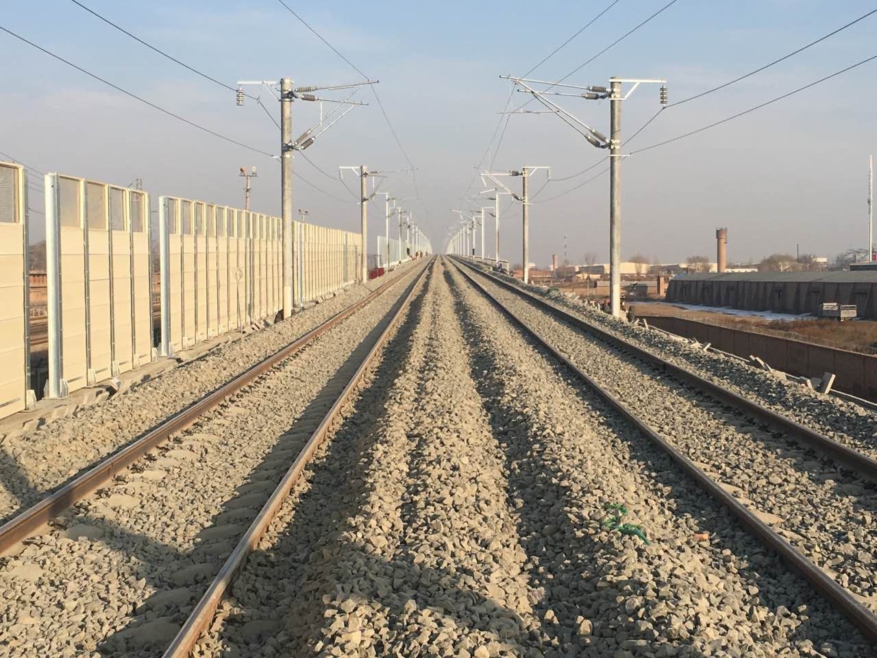 Corrosion Resistance Highway Noise Barrier Galvanized / Aluminum Surface