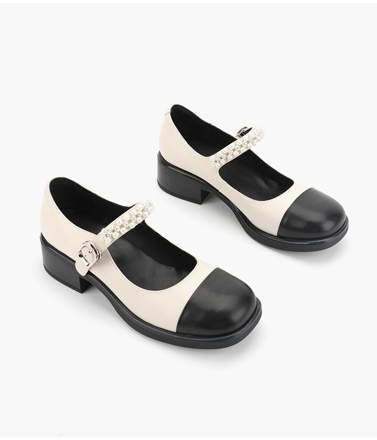 Round Head Wrap Toe Womens Leather Flat Shoes Black And White Stitching