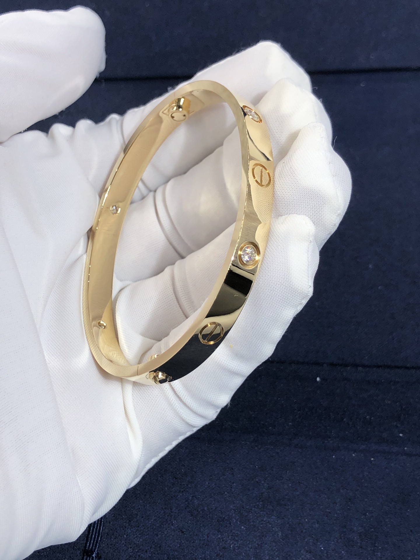 High-End High Quality Elegant Amazing Car Tier 18k LOVE Bracelet 4 Diamonds