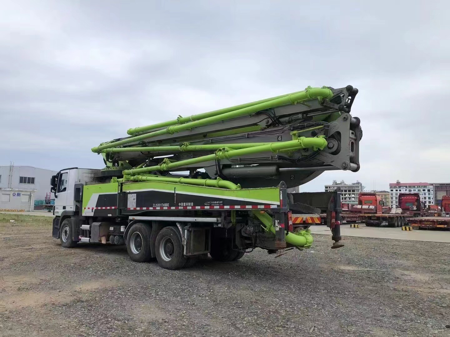 2019 ZLJ5351THBBE Zoomlion Concrete Pump Truck Second-hand 35000KG 51.2m Max Height 11Mpa Concrete Pressure