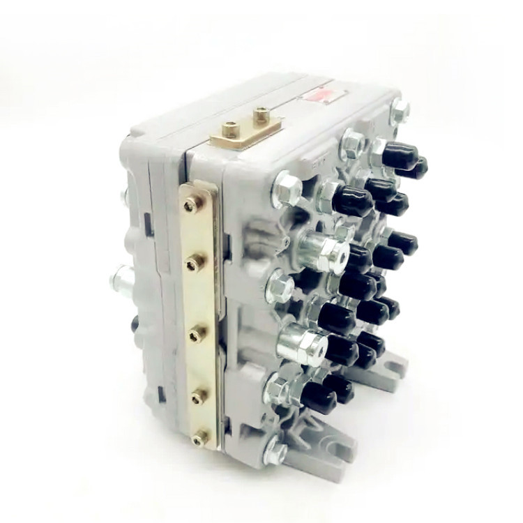 Construction Machinery Parts Hydraulic Shuttle Valve 4718274 For Hitachi EX200 ZAX200 ZAX210 ZX240 ZAX250 ZAX280LC
