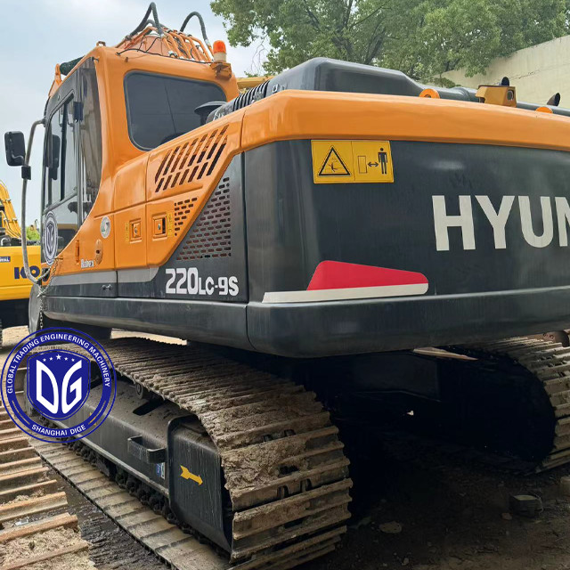 High Capacity Hyundai 220 20ton Used Excavator Popular Model In Good Condition